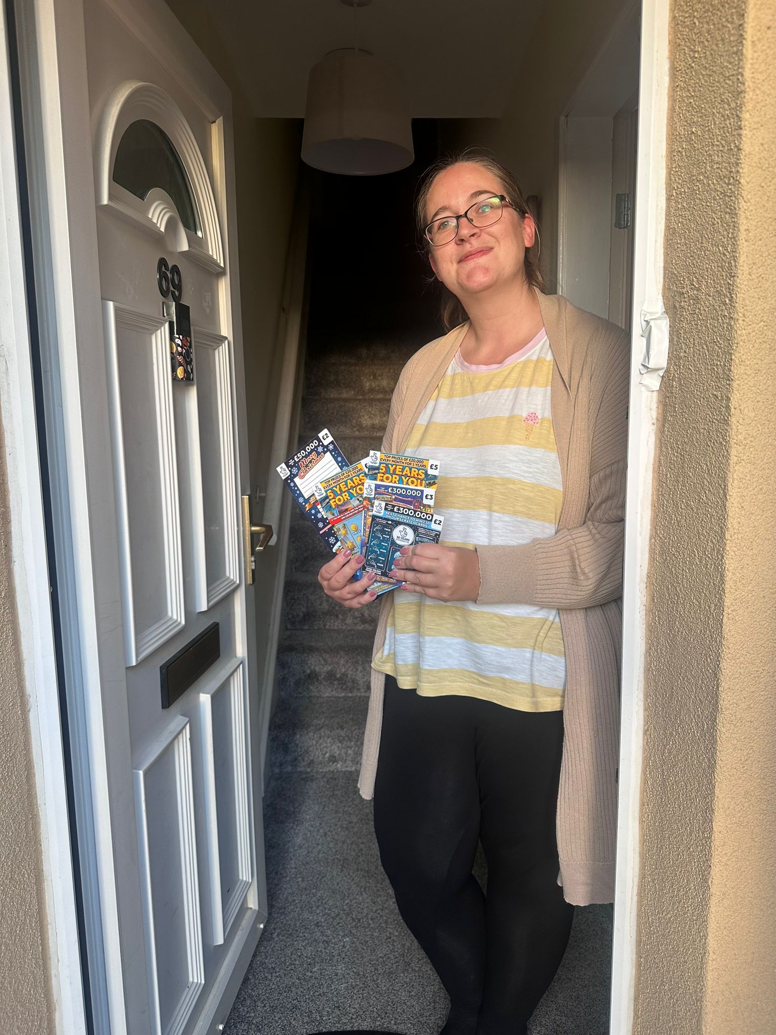 £100 Worth Of Scratch Cards 1 in 40 chance