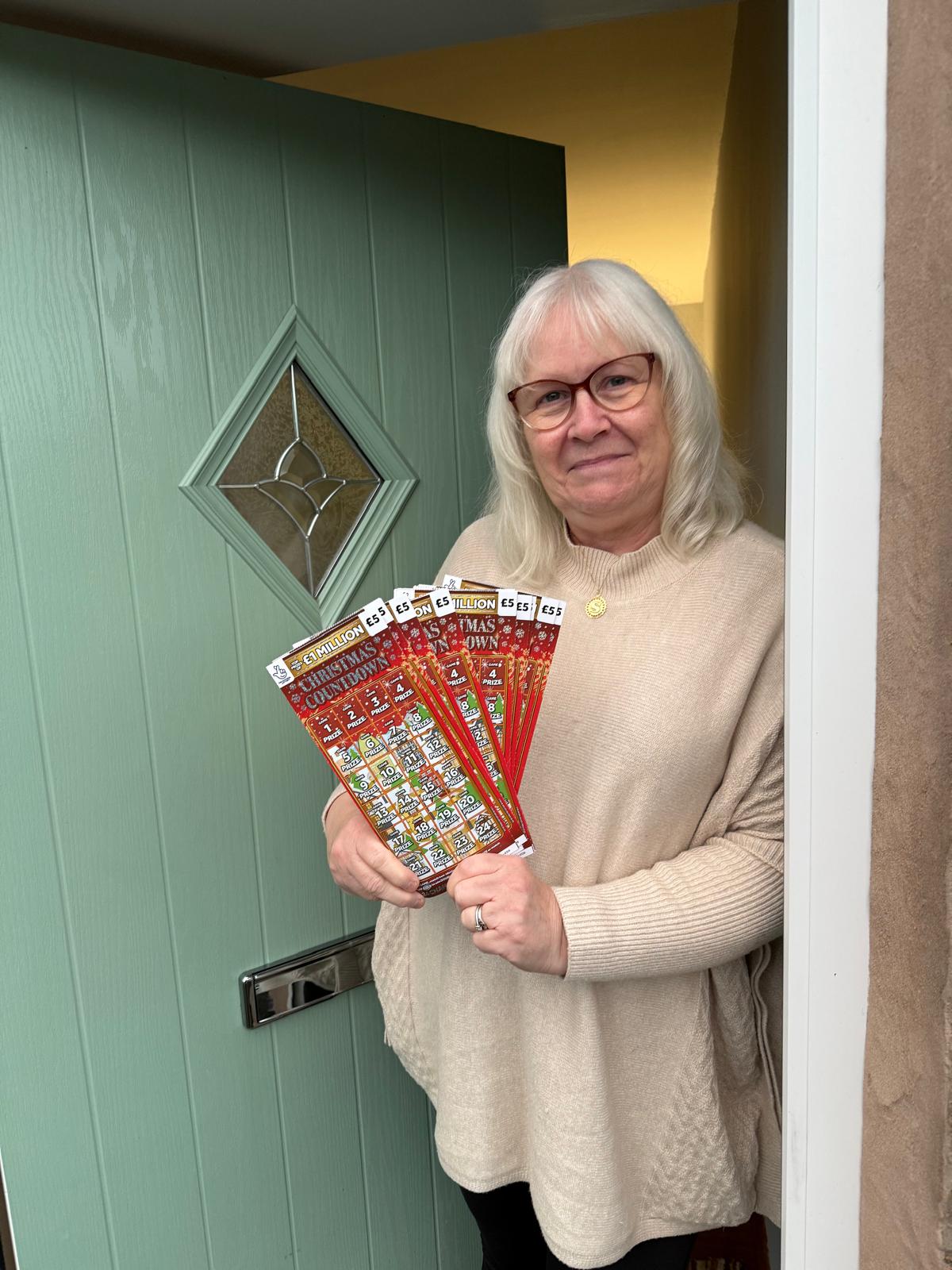 £100 Worth Of Christmas Scratch Cards