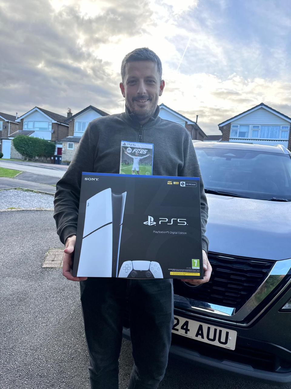 PlayStation 5 Digital Edition 1TB With FIFA 25 EA FC25